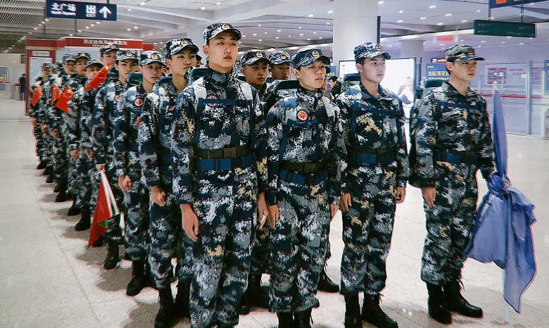 我校2017级航空实验班学员扎实开展野外生存训练